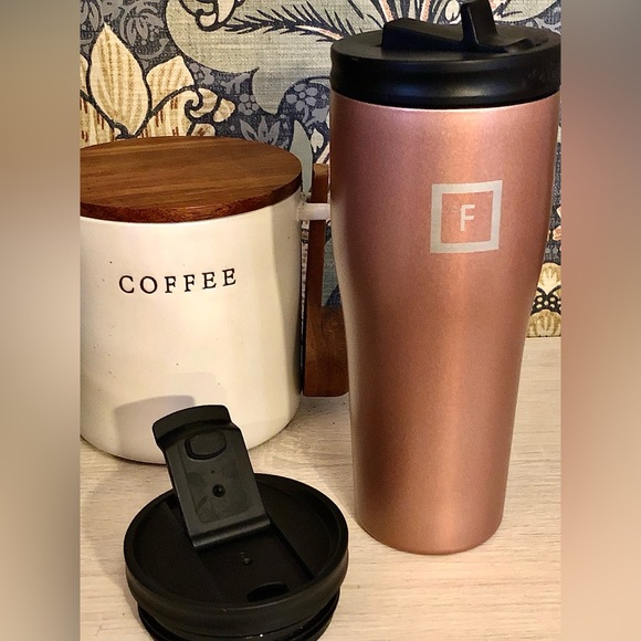 Iron Flask 24 oz. Rose Gold Rover Tumbler 2.0 - Picture 6 of 9